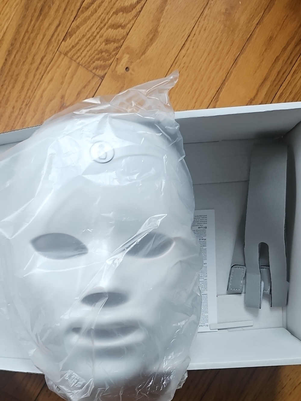 NWT White LED Facial Mask for Skincare Treatments